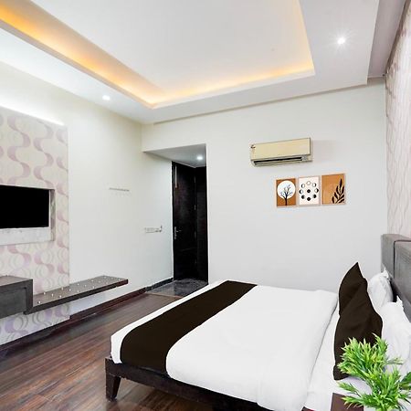 Super Townhouse Sector 51 Noida Near Metro Station酒店 外观 照片