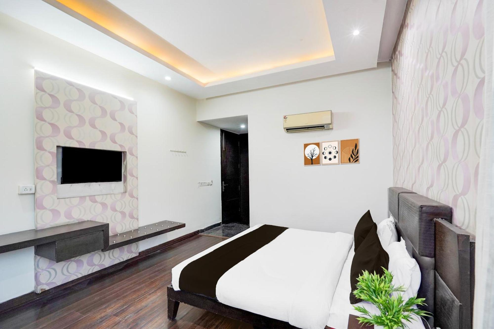 Super Townhouse Sector 51 Noida Near Metro Station酒店 外观 照片
